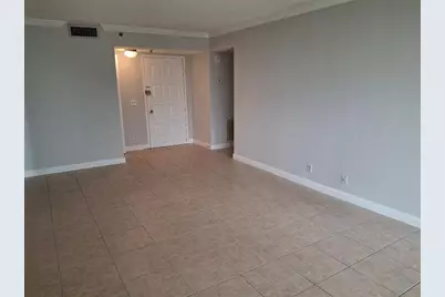 105  Lake Emerald Dr, Unit #405, Oakland Park, FL 33309 - Photo 11