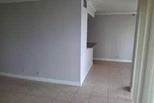 105 Lake Emerald Dr, Oakland Park, FL 33309 - Photo 9