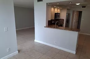 105 Lake Emerald Dr, Oakland Park, FL 33309 - Photo 7