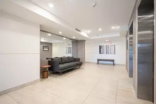 105 Lake Emerald Dr, Oakland Park, FL 33309 - Photo 27