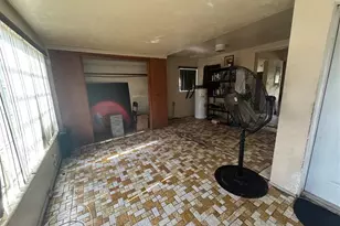 1300 NW 42nd St, Miami, FL 33142 - Photo 11