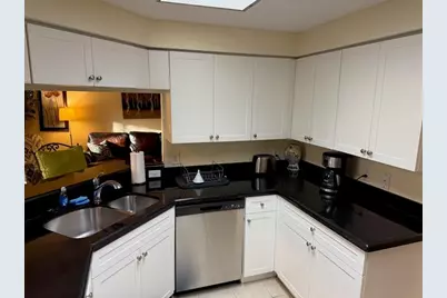 2730  Anzio Ct, Unit #305, Palm Beach Gardens, FL 33410 - Photo 7