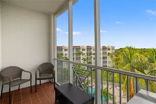 3500 Oaks Clubhouse Dr, Pompano Beach, FL 33069 - Photo 17