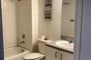 816 NW 11th St, Miami, FL 33136 - Photo 7