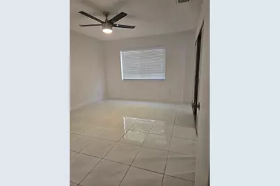 5239 NW 198th Ter, Miami Gardens, FL 33055 - Photo 7