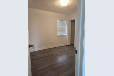 5239 NW 198th Ter, Miami Gardens, FL 33055 - Photo 5