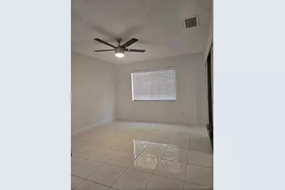 5239 NW 198th Ter, Miami Gardens, FL 33055 - Photo 9