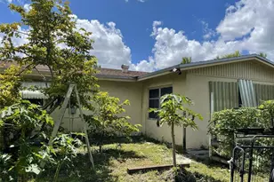 671 NW 38th St, Deerfield Beach, FL 33064 - Photo 33