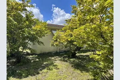 671 NW 38th St, Deerfield Beach, FL 33064 - Photo 35