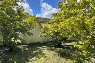 671 NW 38th St, Deerfield Beach, FL 33064 - Photo 35