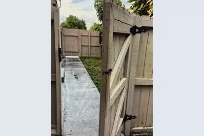 [Address not provided], Hollywood, FL 33024 - Photo 15