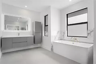 317 NE 21st St, Wilton Manors, FL 33305 - Photo 15