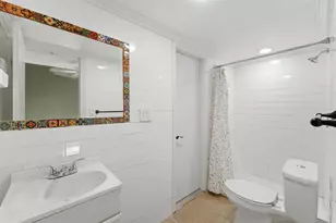 4430 NW 19th Way, Oakland Park, FL 33309 - Photo 17