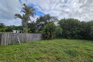 2702 Hayes St, Hollywood, FL 33020 - Photo 23