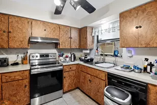 1097 SW Majorca Ave, Port Saint Lucie, FL 34953 - Photo 5