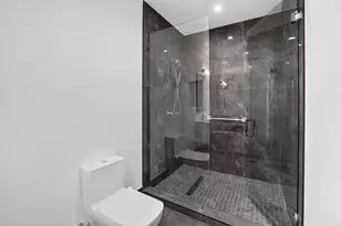 30 Isle of Venice Dr, Fort Lauderdale, FL 33301 - Photo 65