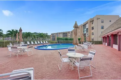 10467  Sunrise Lakes Blvd, Unit #210, Sunrise, FL 33322 - Photo 35