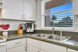 10467 Sunrise Lakes Blvd, Sunrise, FL 33322 - Photo 3