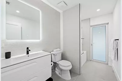 751 SE 7th Avenue, Pompano Beach, FL 33060 - Photo 23