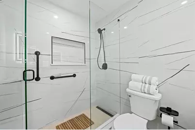 751 SE 7th Avenue, Pompano Beach, FL 33060 - Photo 21