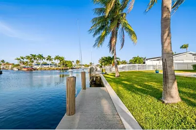 751 SE 7th Avenue, Pompano Beach, FL 33060 - Photo 35