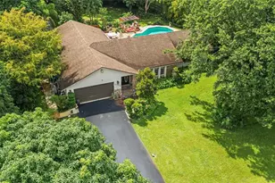 9700 NW 28th St, Hollywood, FL 33024 - Photo 7