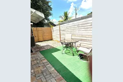 7140  Custer St, Hollywood, FL 33024 - Photo 3