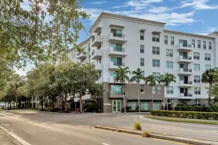 2421 NE 65th St, Fort Lauderdale, FL 33308 - Photo 3