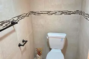 1971 SE 5th Ct, Pompano Beach, FL 33060 - Photo 9