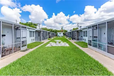 2211  Lincoln St, Unit #11, Hollywood, FL 33020 - Photo 7