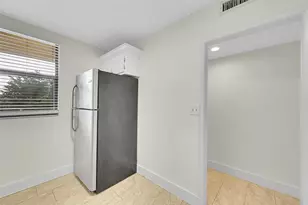 8415 Forest Hills Dr, Coral Springs, FL 33065 - Photo 7