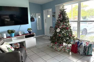 1310 NE 44th St, Pompano Beach, FL 33064 - Photo 19