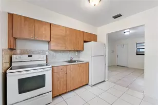 747 NW 14th Way, Fort Lauderdale, FL 33311 - Photo 7