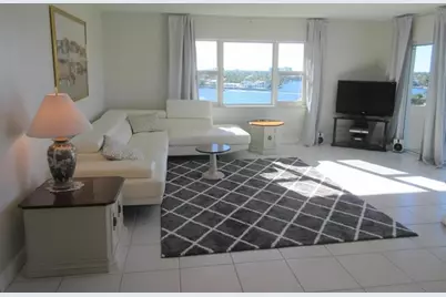 1200  Hibiscus Ave, Unit #801, Pompano Beach, FL 33062 - Photo 5