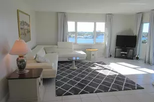 1200 Hibiscus Ave, Pompano Beach, FL 33062 - Photo 5