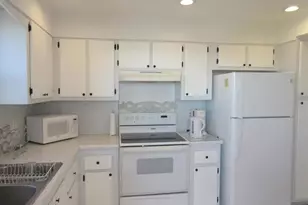 1200 Hibiscus Ave, Pompano Beach, FL 33062 - Photo 3