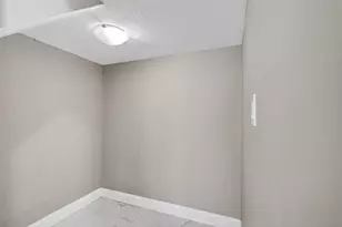 9115 Dupont Pl, Wellington, FL 33414 - Photo 11