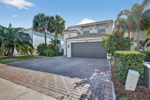 9115 Dupont Pl, Wellington, FL 33414 - Photo 3