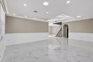 9115 Dupont Pl, Wellington, FL 33414 - Photo 7