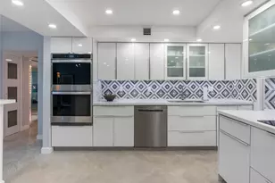 2850 N Palm Aire Dr, Pompano Beach, FL 33069 - Photo 13