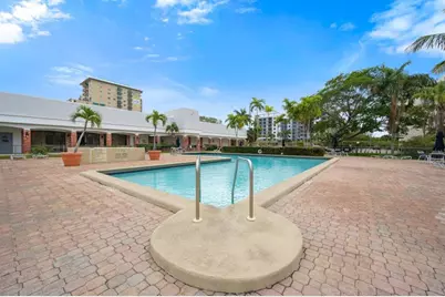 600 NE 2nd St, Unit #304, Dania Beach, FL 33004 - Photo 21