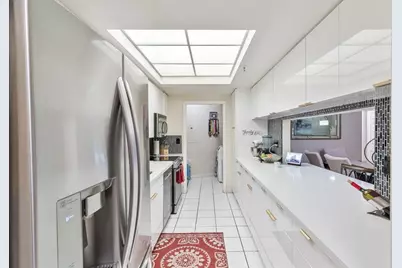 9755 NW 52nd St, Unit #112, Doral, FL 33178 - Photo 5