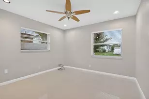 8709 NW 57th Dr, Tamarac, FL 33321 - Photo 9