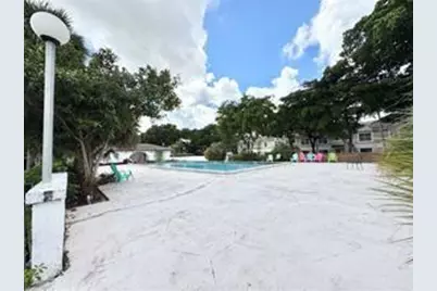 2810  Riverside Dr, Unit #205, Coral Springs, FL 33065 - Photo 3