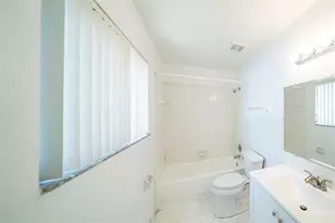 3453 NW 44th St, Lauderdale Lakes, FL 33309 - Photo 15