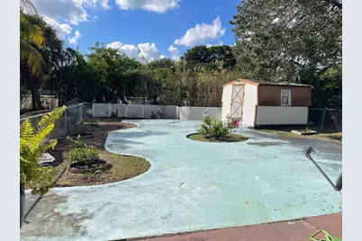 1865 SW 87th Ter, Davie, FL 33324 - Photo 7