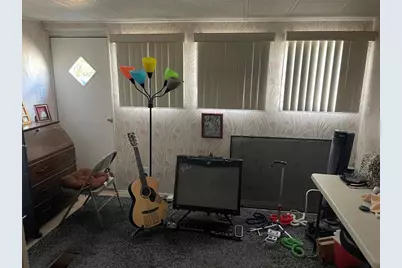 1865 SW 87th Ter, Davie, FL 33324 - Photo 5