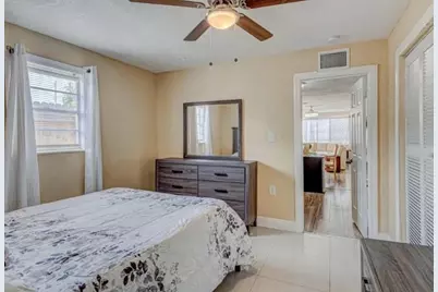 1105 W 34th St, Riviera Beach, FL 33404 - Photo 11