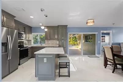 11305 NW 38th St, Coral Springs, FL 33065 - Photo 9