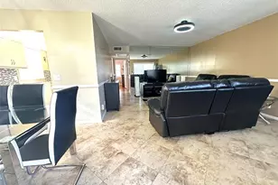 13 Lyndhurst A, Deerfield Beach, FL 33442 - Photo 3